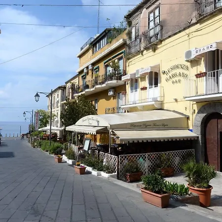 Residenza Gargano Konukevi 4*